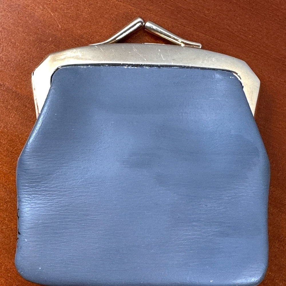 Vintage Kisslock Coin Case